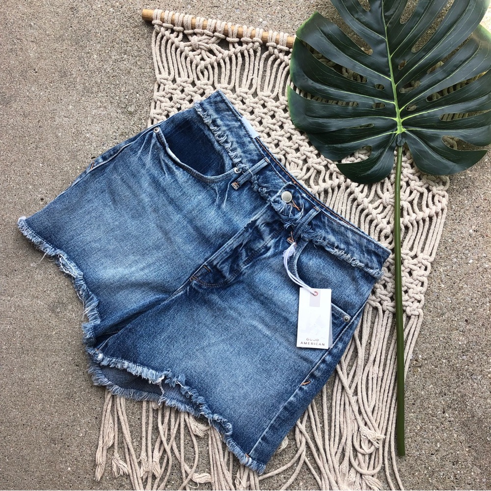 New Good American Bombshell Distressed High Rise Jean Shorts Size 0 / 25